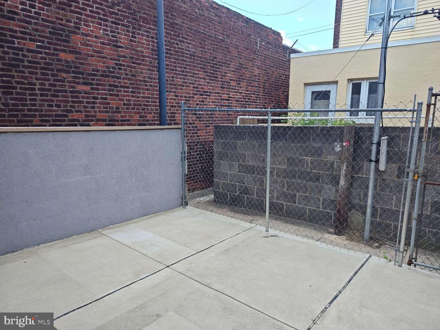 PORT RICHMOND - Residential