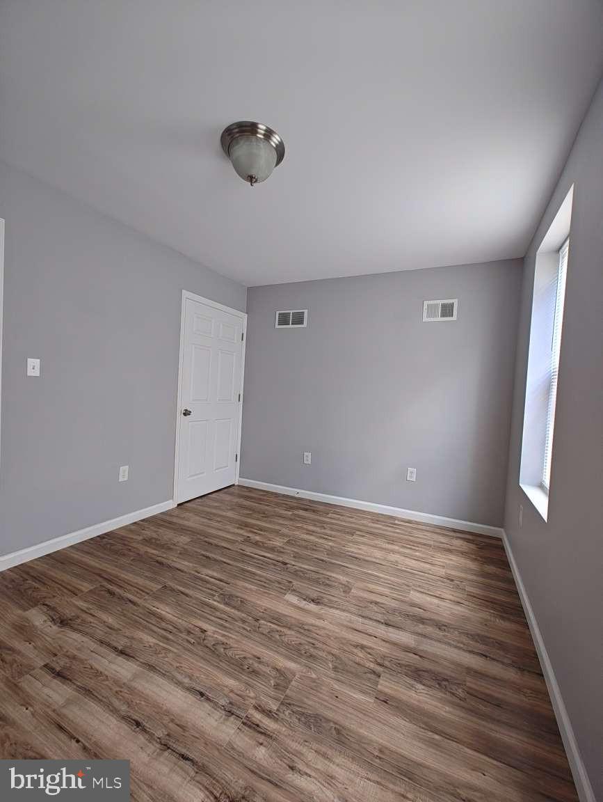 PORT RICHMOND - Residential