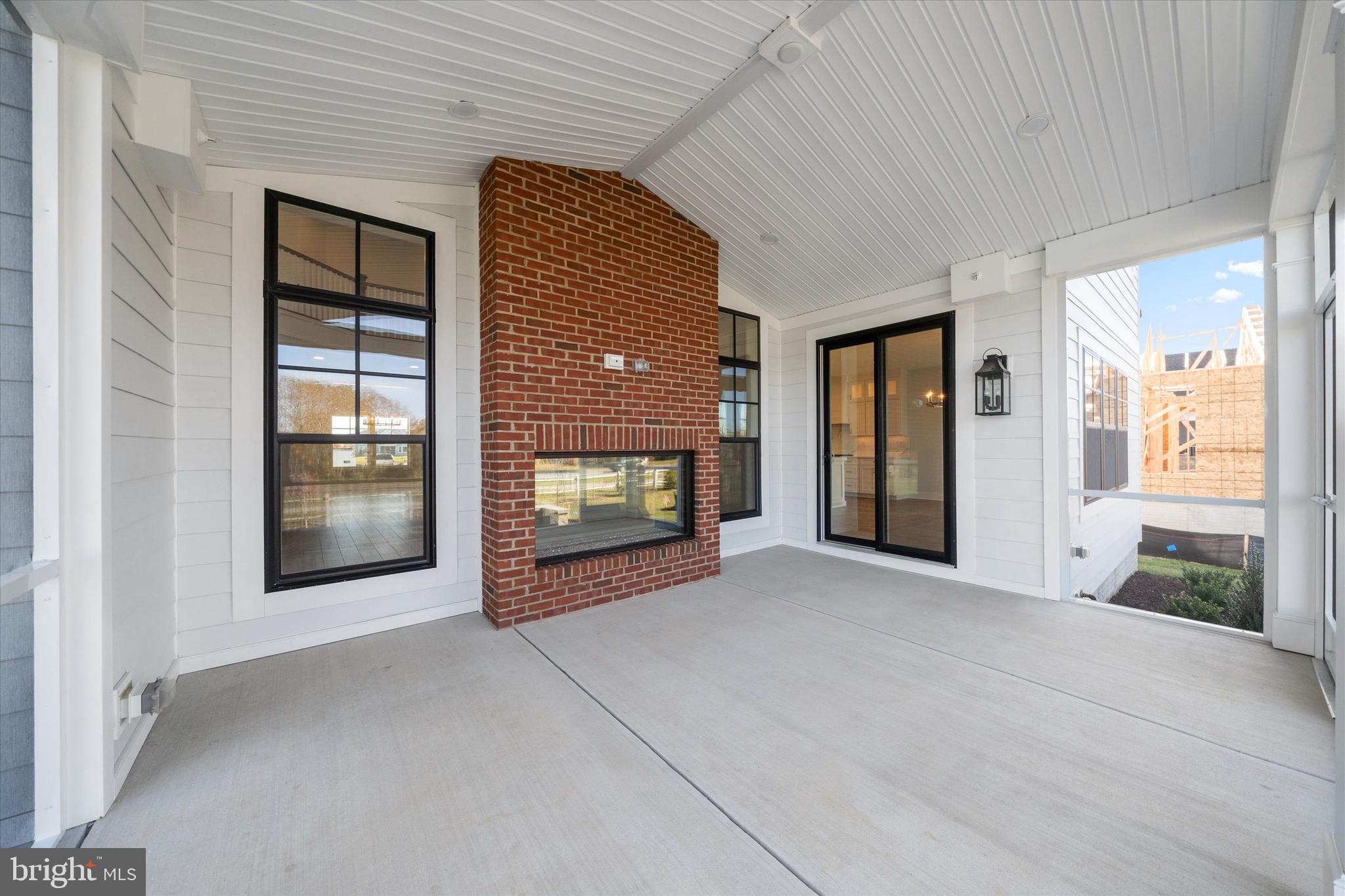 RIVER RUN - Residential