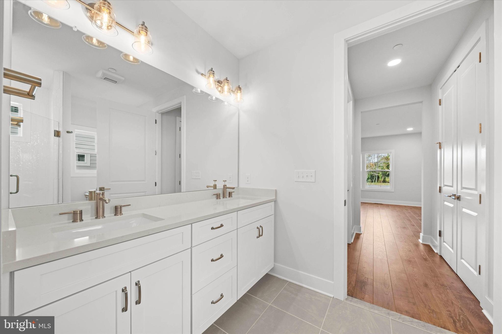 RIVER RUN - Residential