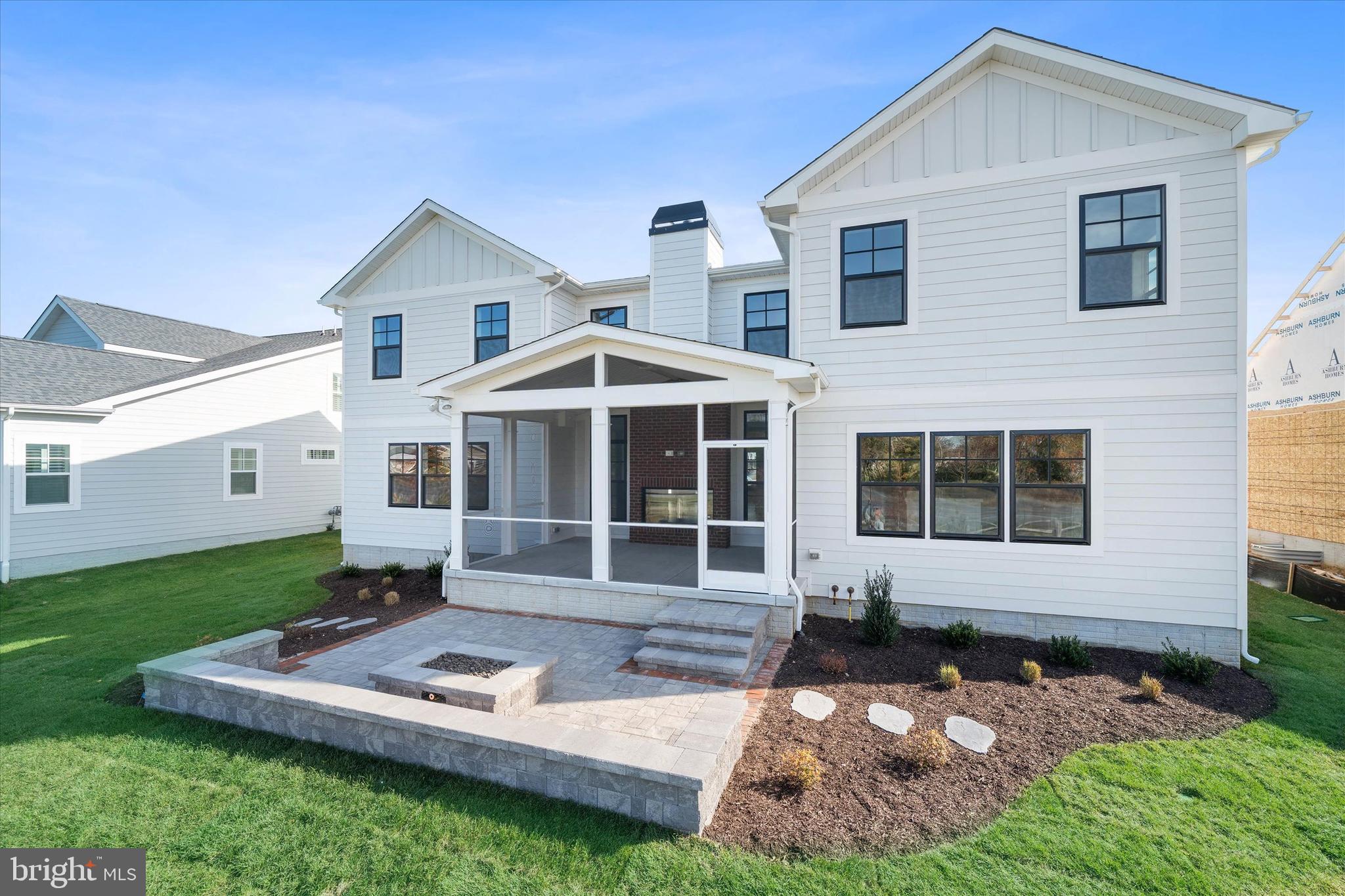 RIVER RUN - Residential