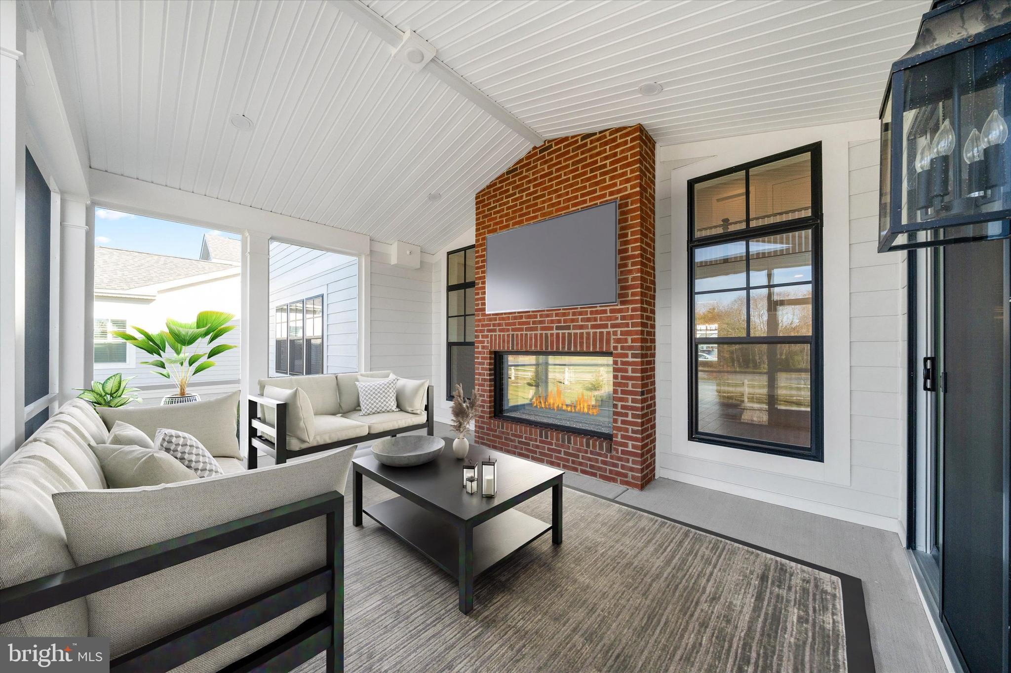 RIVER RUN - Residential