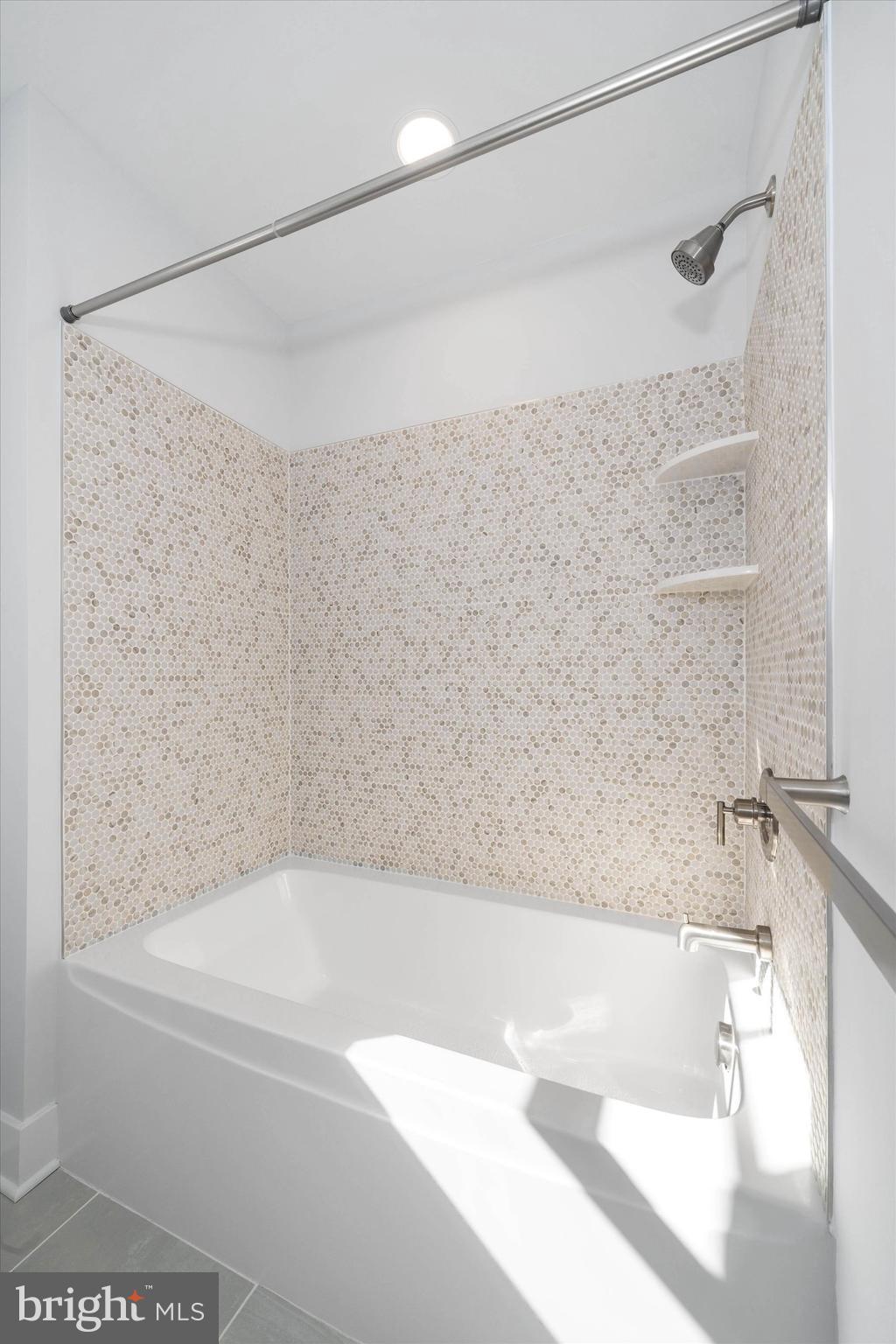 RIVER RUN - Residential