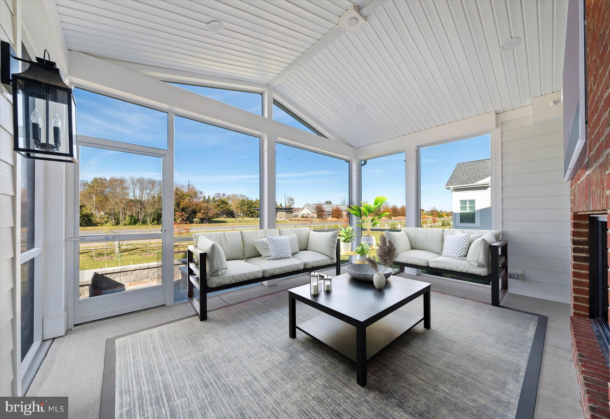 RIVER RUN - Residential