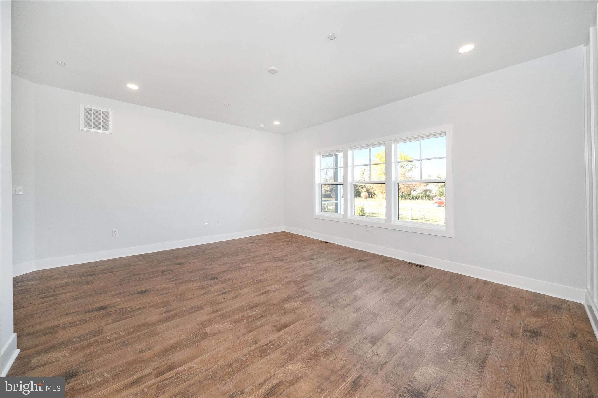 RIVER RUN - Residential