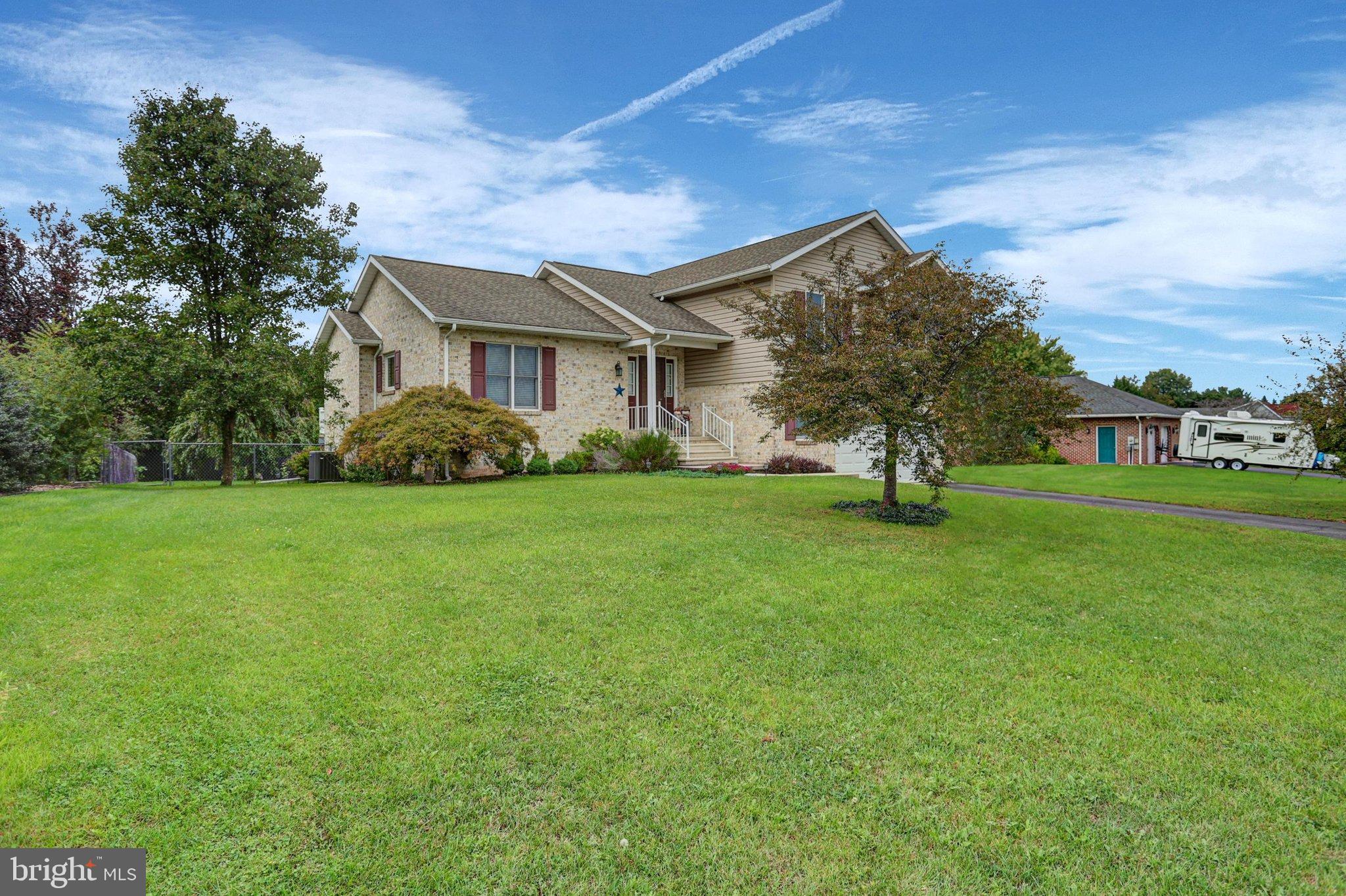 319 WELLSLEE DRIVE