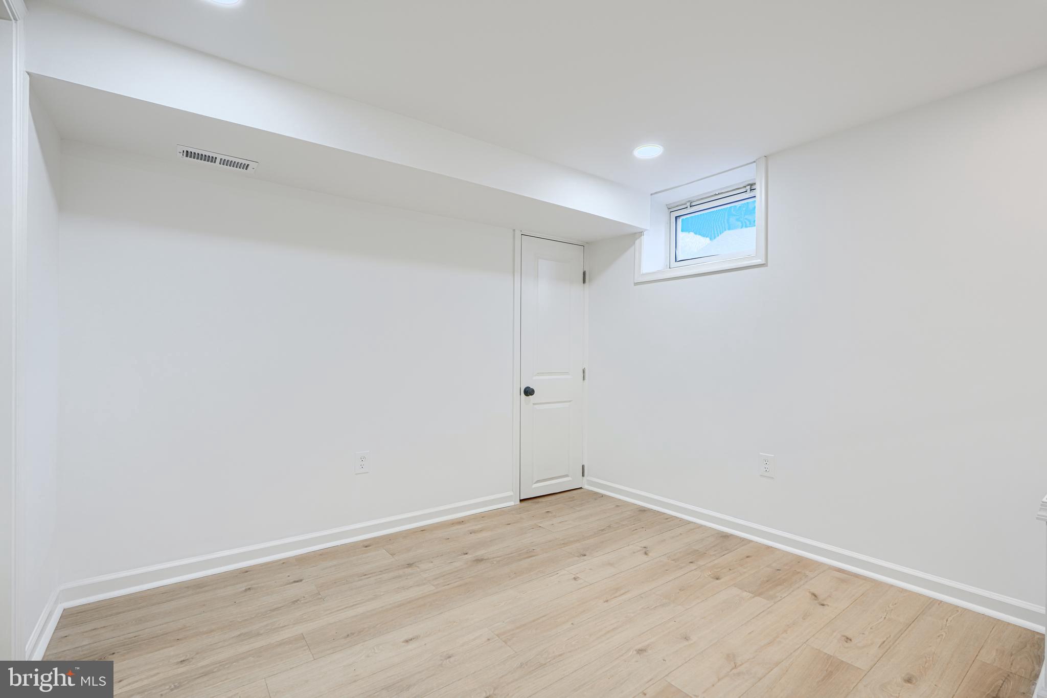 PARKVILLE - Residential