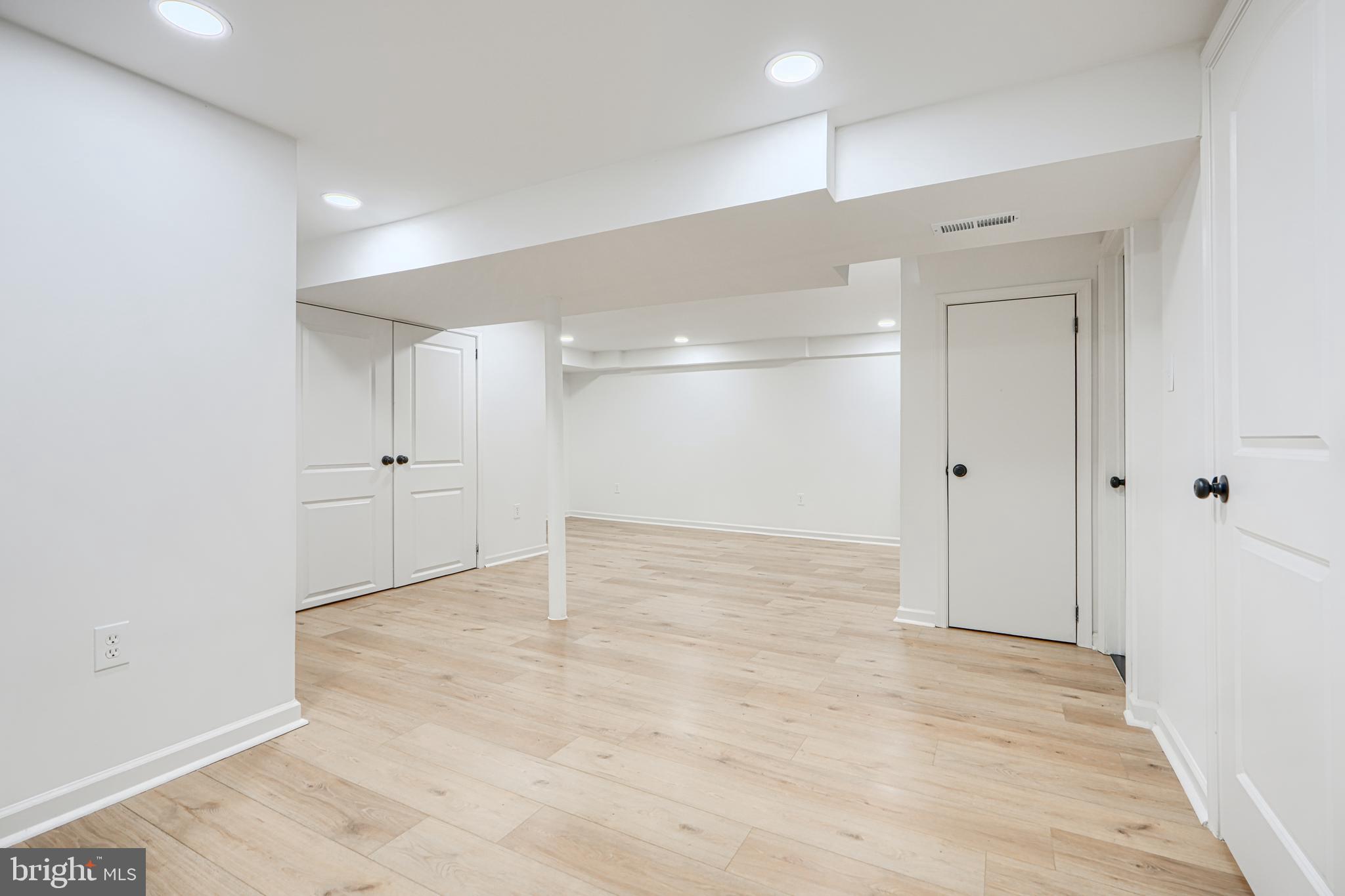 PARKVILLE - Residential