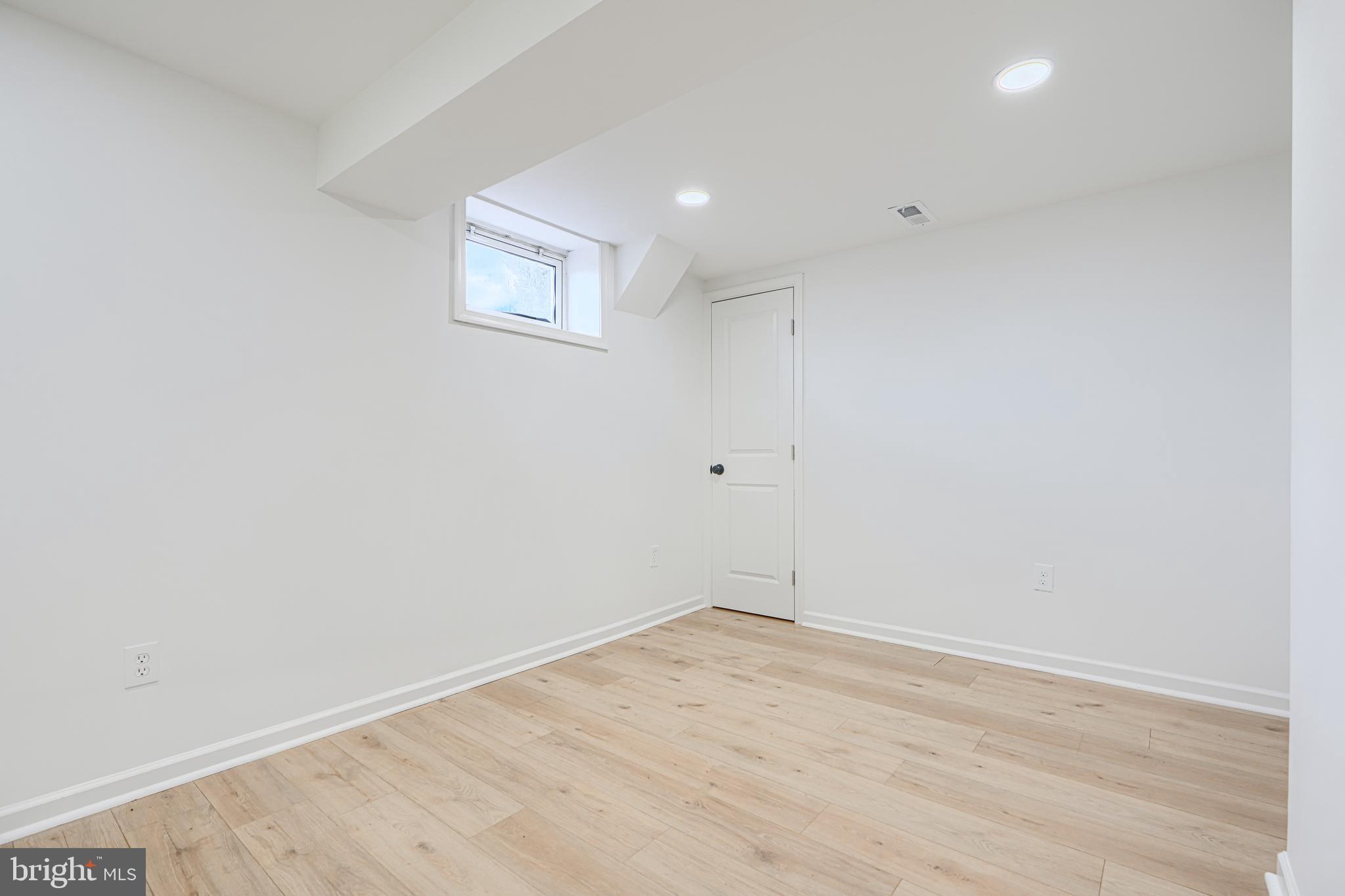 PARKVILLE - Residential