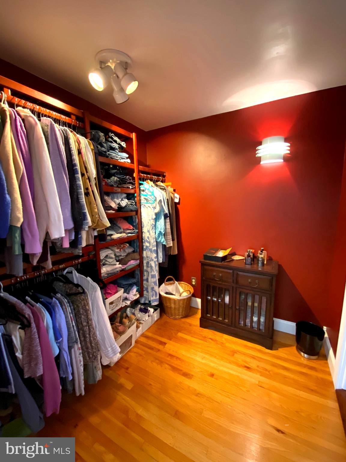 NORRITON WOODS - Residential