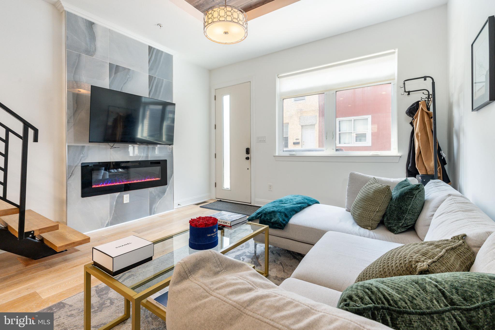 POINT BREEZE - Residential