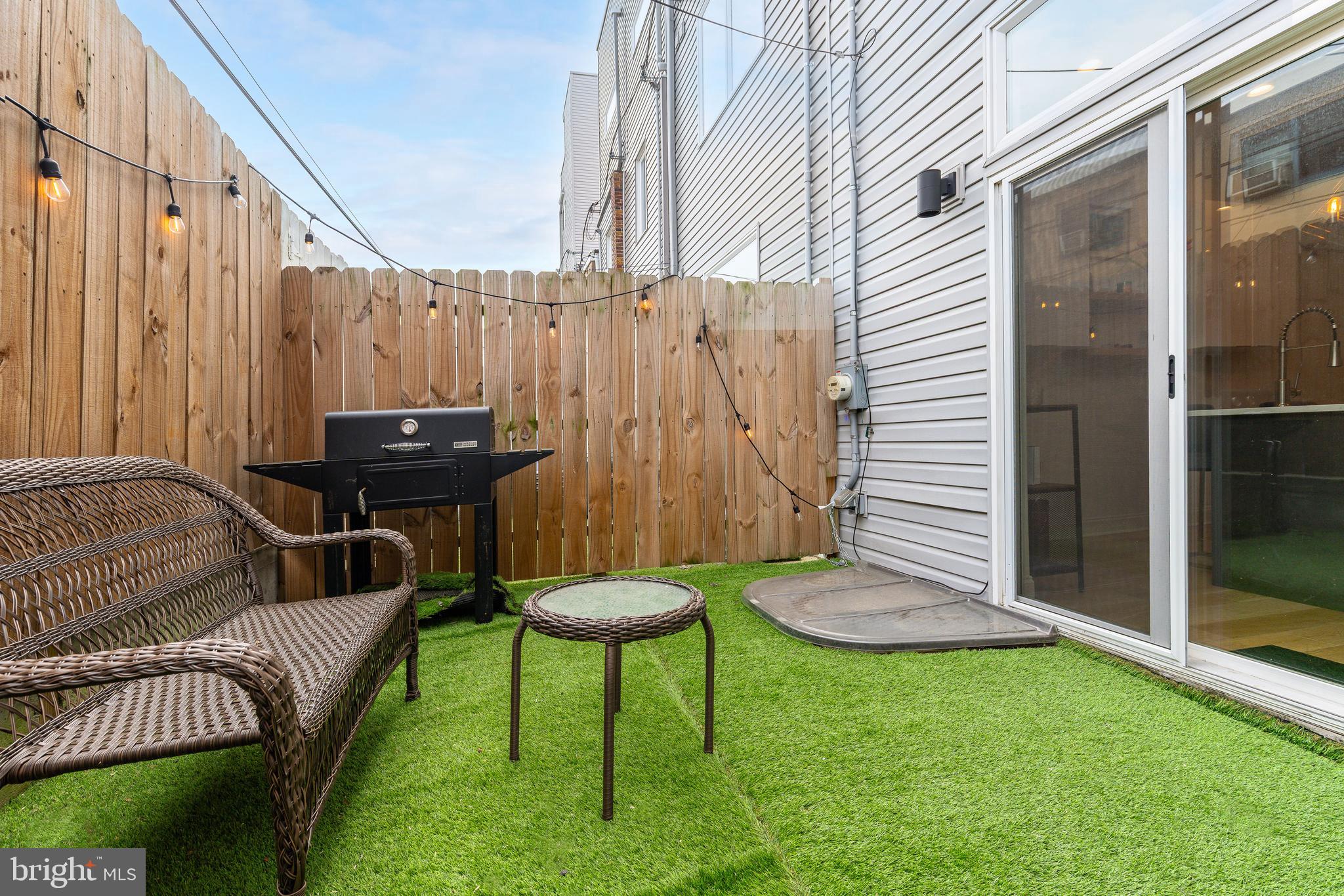 POINT BREEZE - Residential