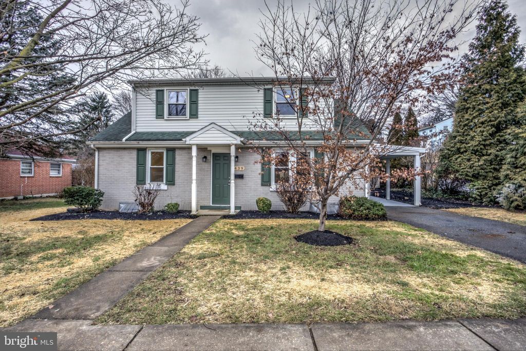 Photo of 439 POPLAR ST, COLUMBIA, PA 17512 (MLS # PALA2029492)