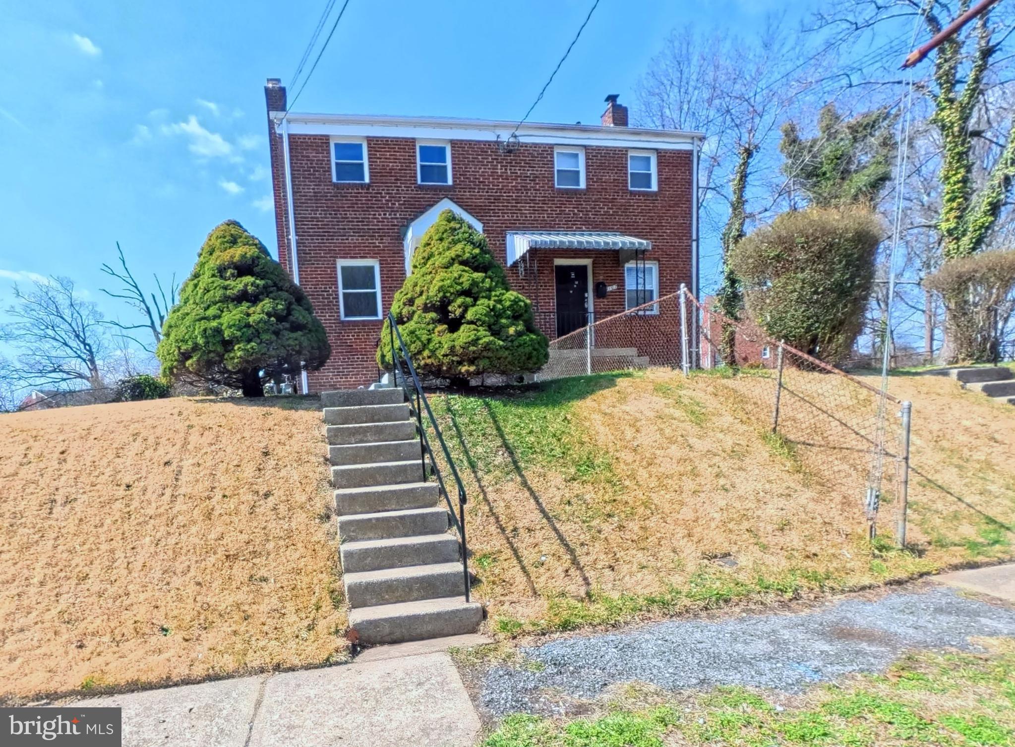 HILLCREST - Residential