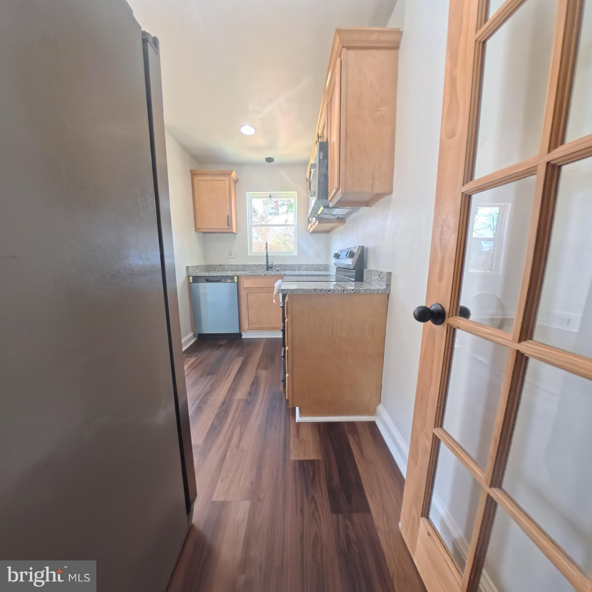 HILLCREST - Residential