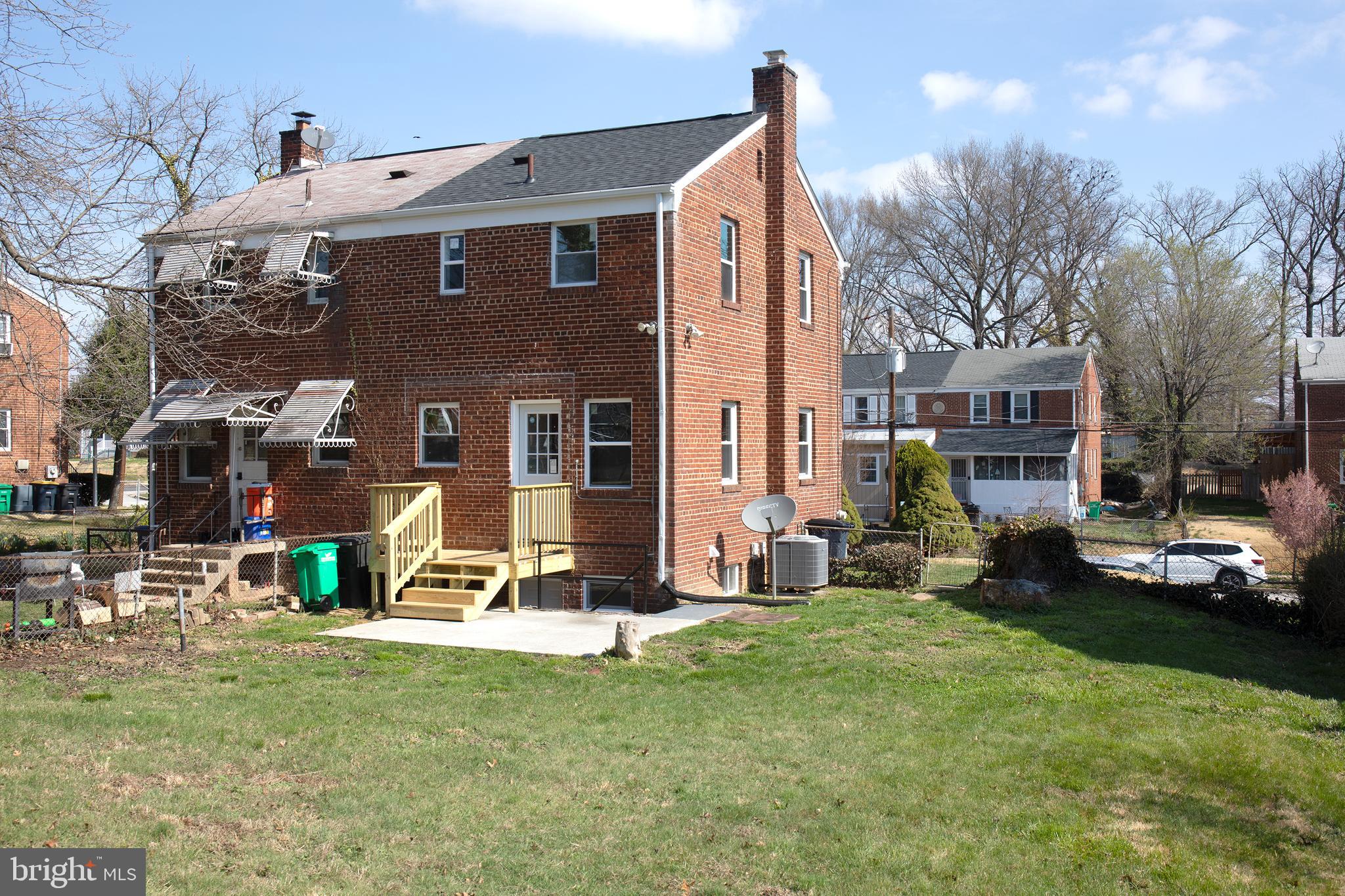 HILLCREST - Residential