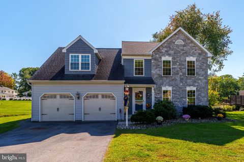 Photo of 3600 Wildflower Lane, Mountville, PA 17554 (MLS # PALA2058800)
