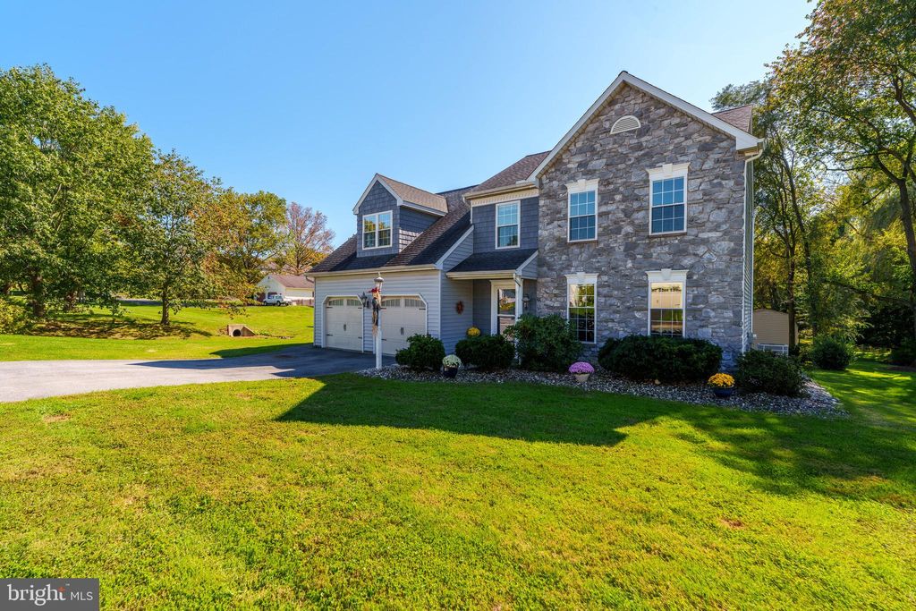 Photo of 3600 Wildflower Lane, Mountville, PA 17554 (MLS # PALA2058800)