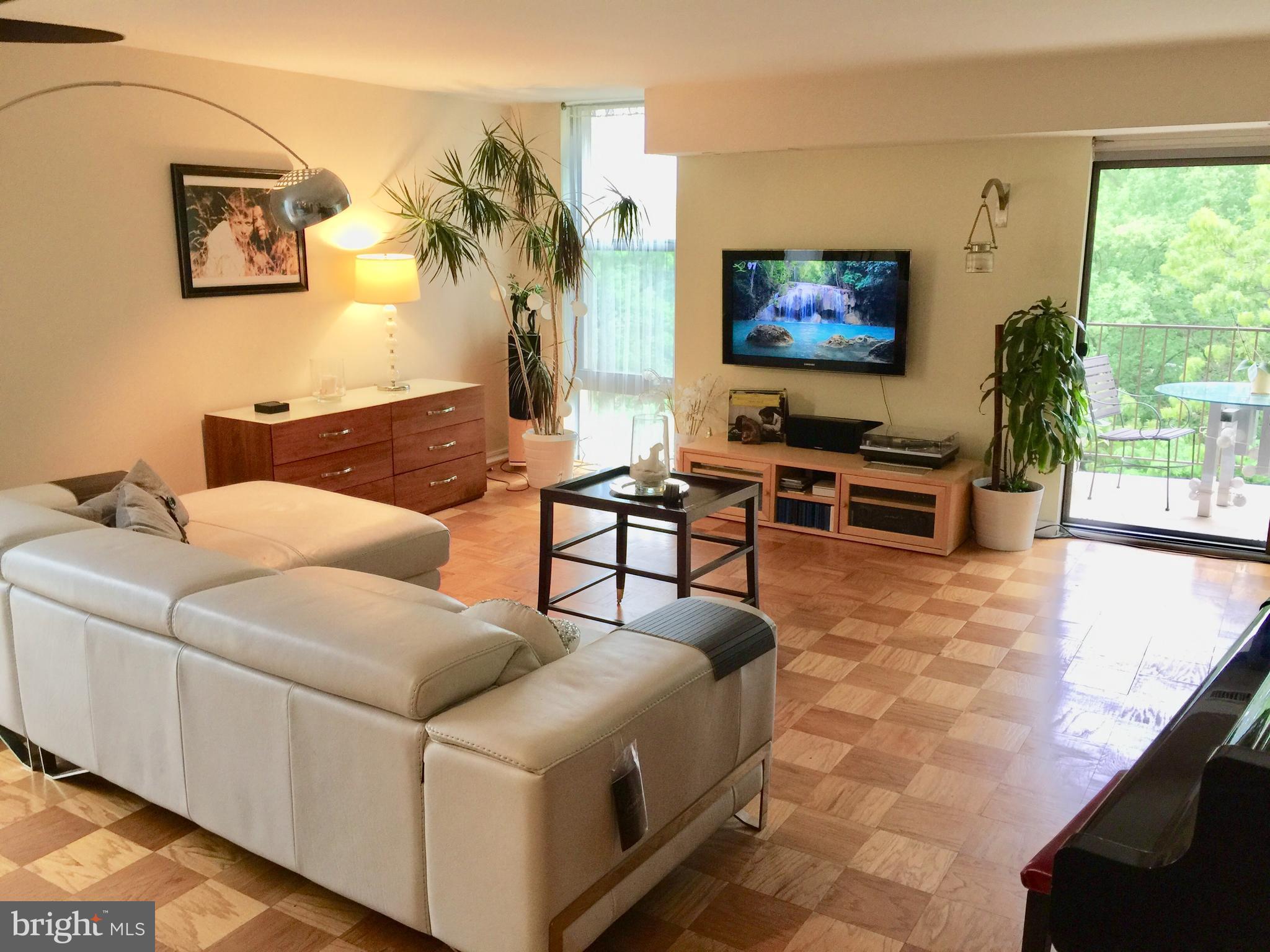 PARKSIDE PLAZA CODM - Residential