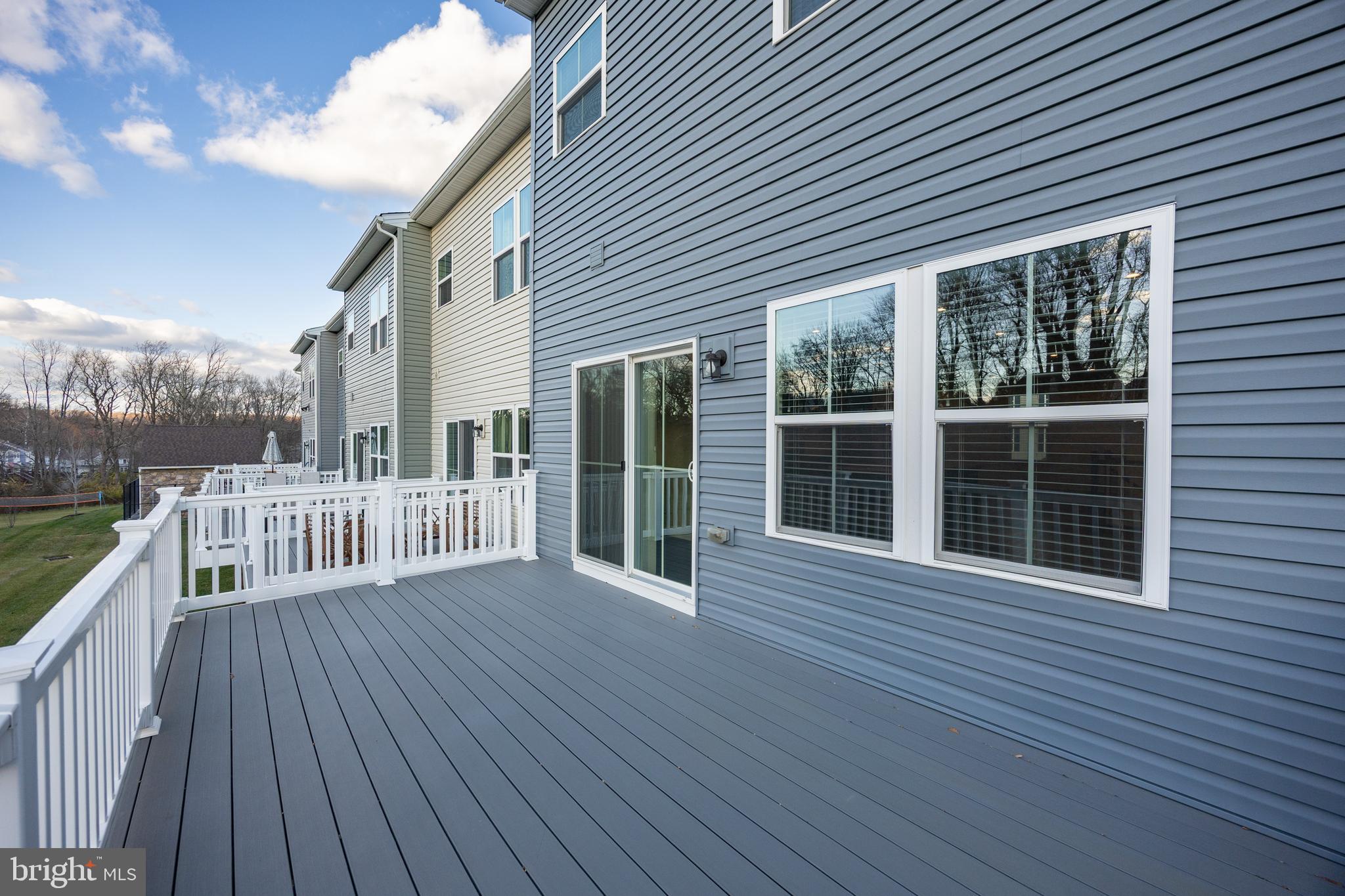 MAPLEVIEW - Residential