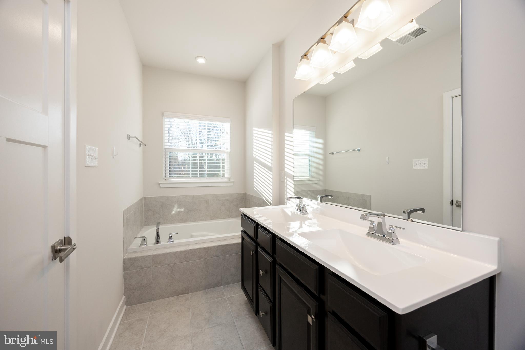 MAPLEVIEW - Residential