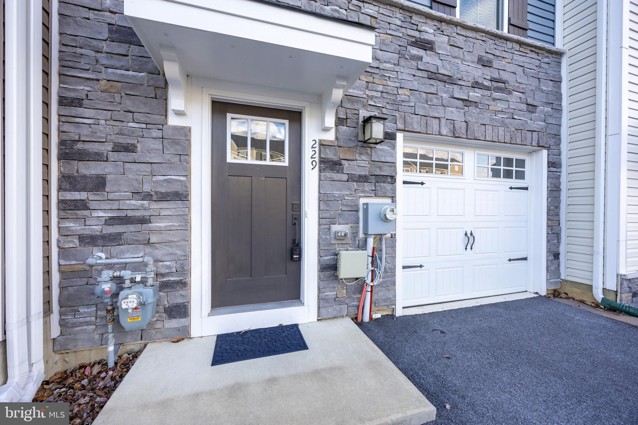 MAPLEVIEW - Residential