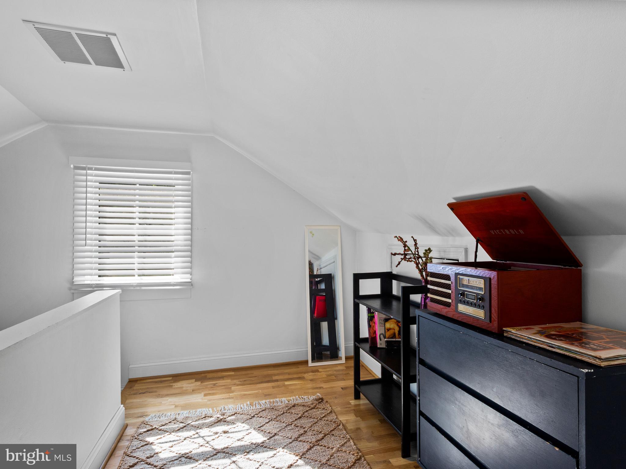 EASTPORT - Residential