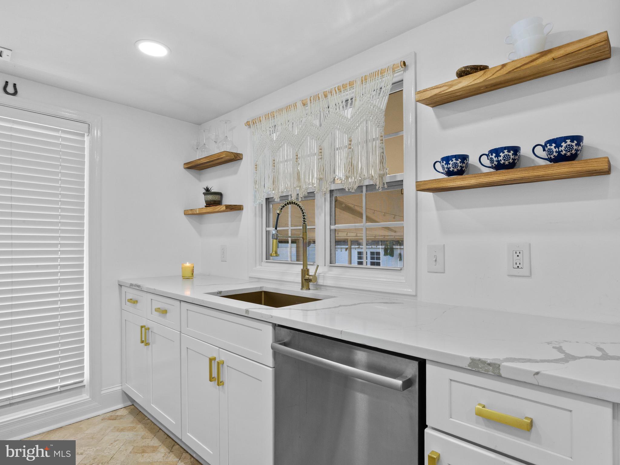 EASTPORT - Residential