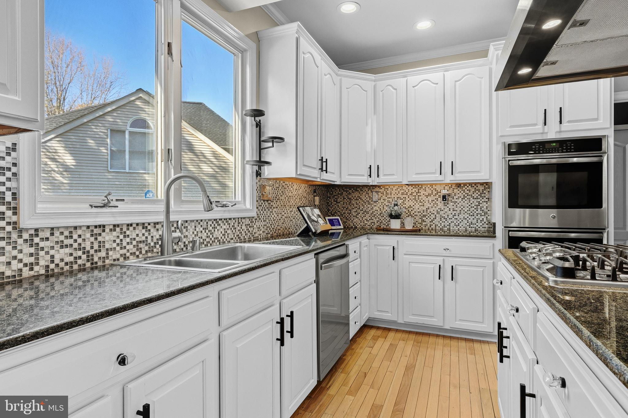 RIDGEGATE WOODS - Residential