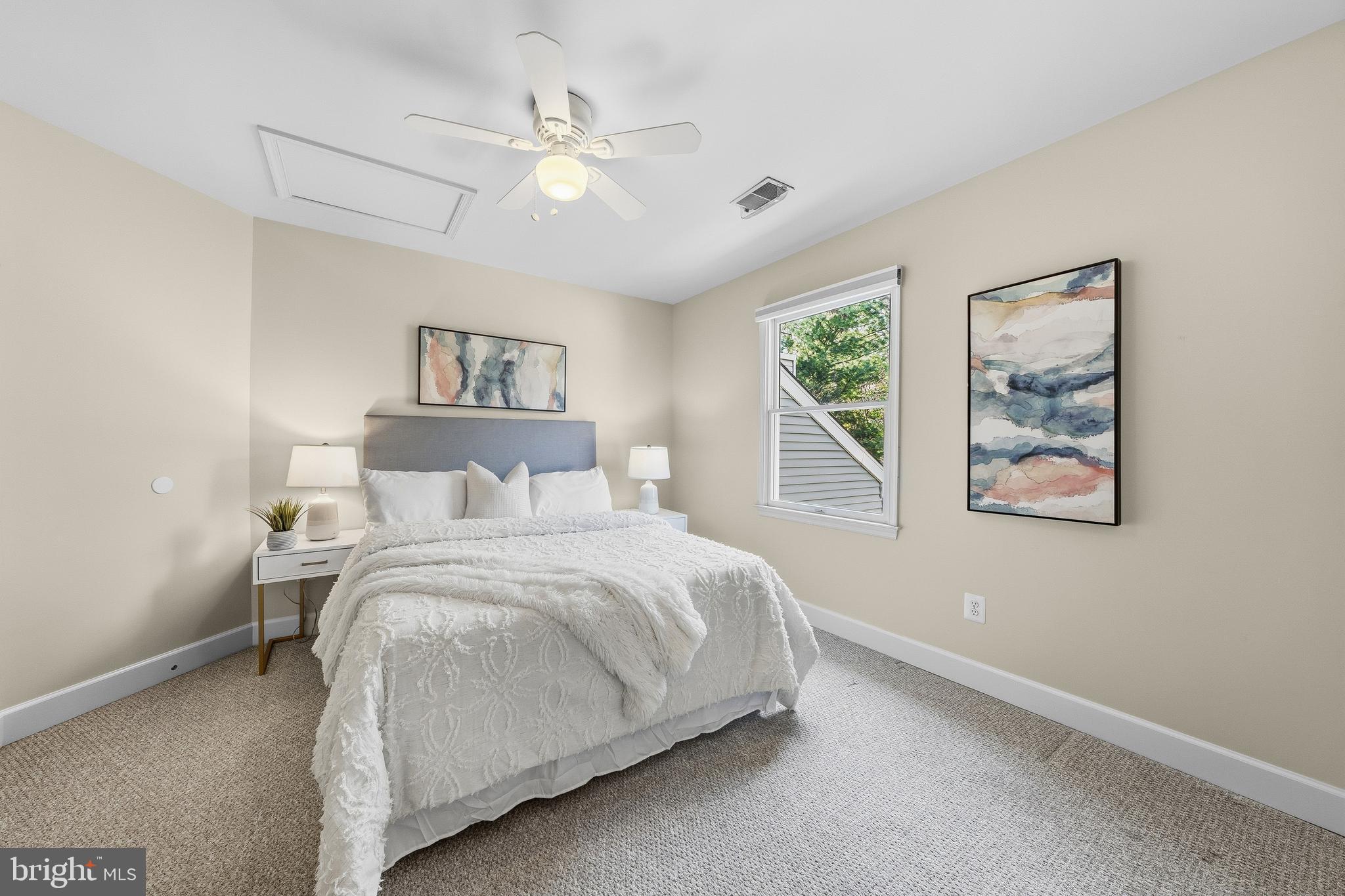 RIDGEGATE WOODS - Residential