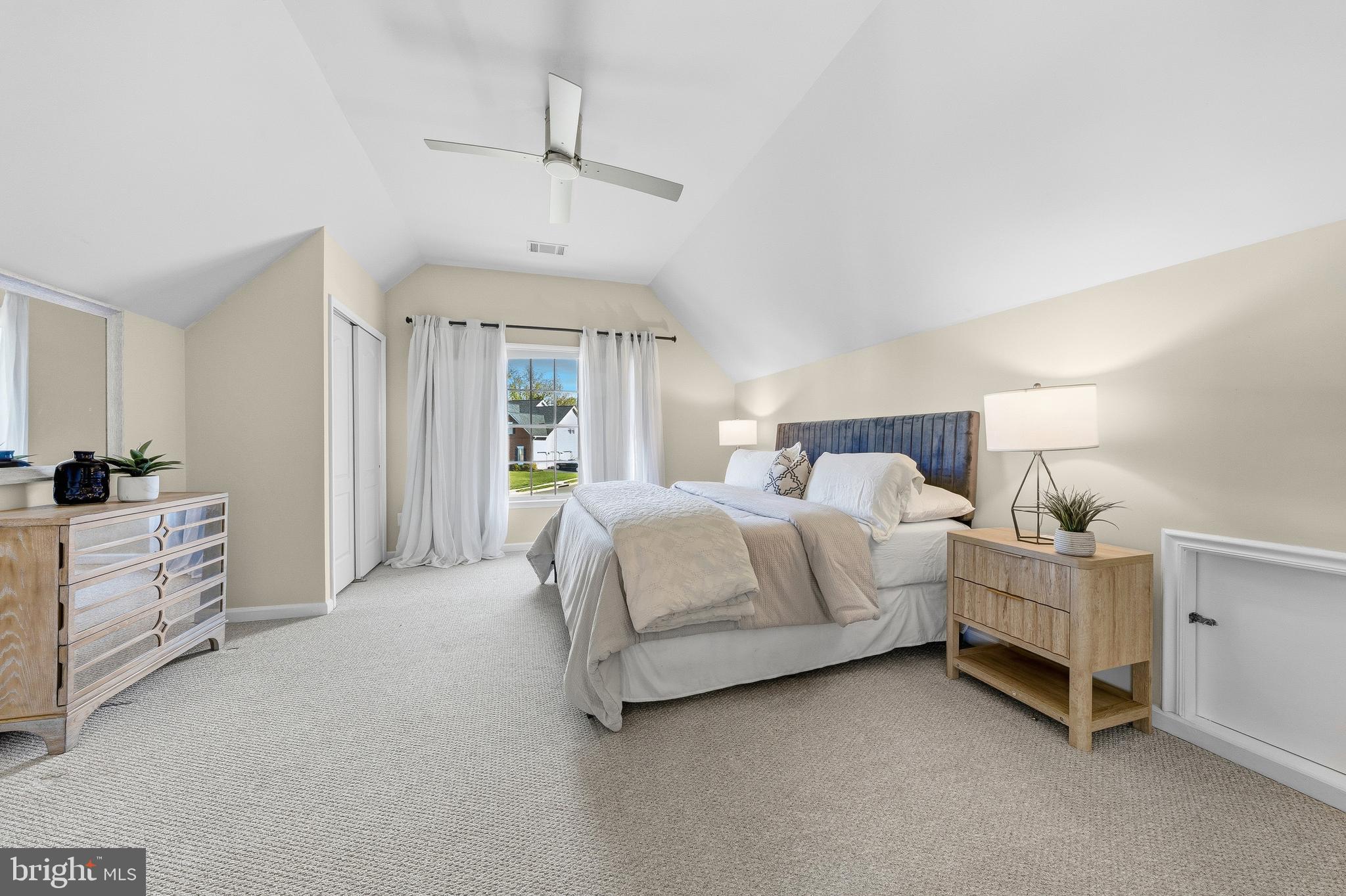 RIDGEGATE WOODS - Residential