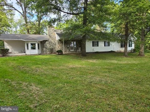 MLS: PADA2063974
