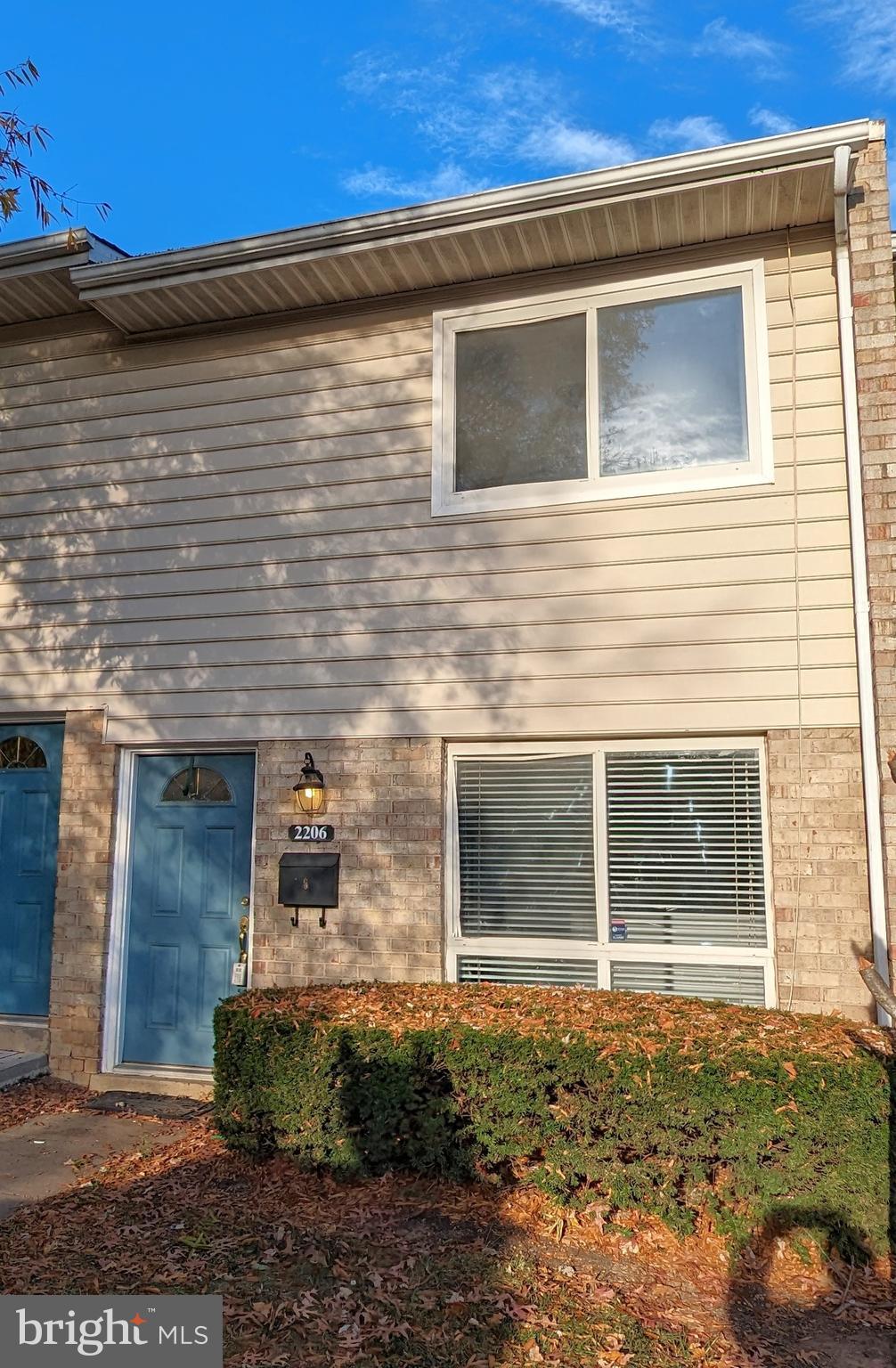 REFLECTION LAKE - Residential Lease