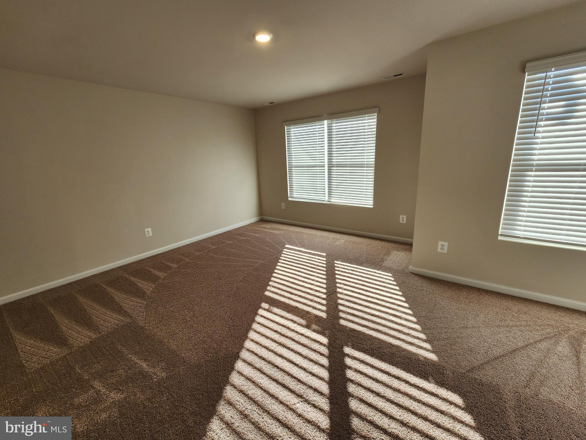 HOMEPLACE AT RIVERSIDE - Residential Lease