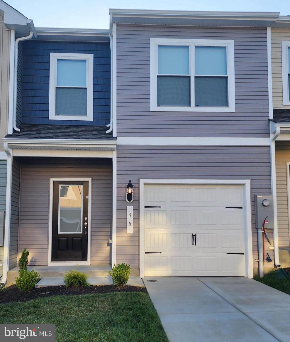 HOMEPLACE AT RIVERSIDE - Residential Lease