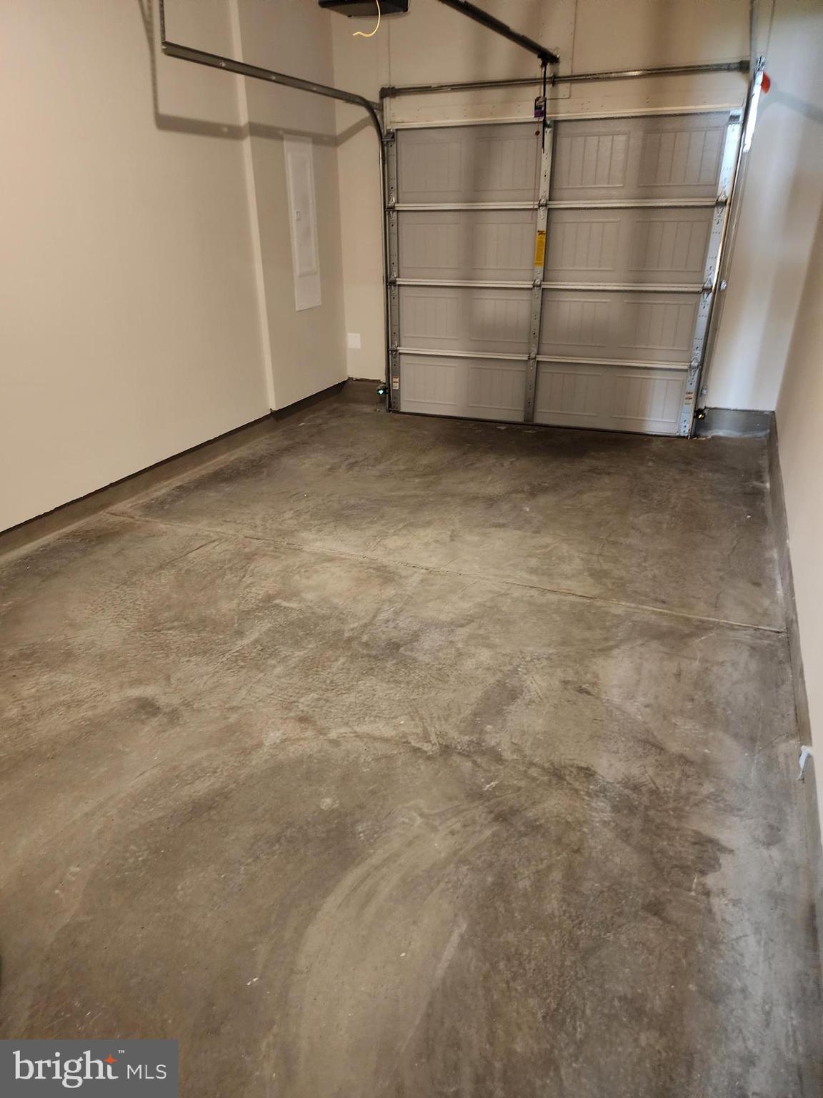 HOMEPLACE AT RIVERSIDE - Residential Lease