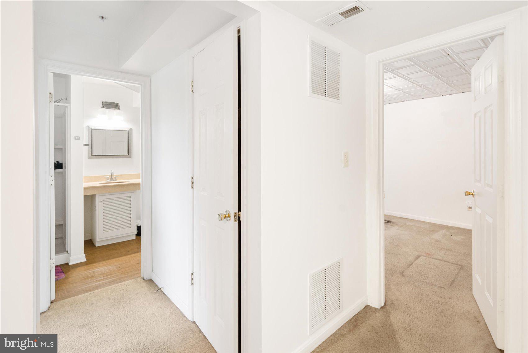 OXFORD LANDING - Residential