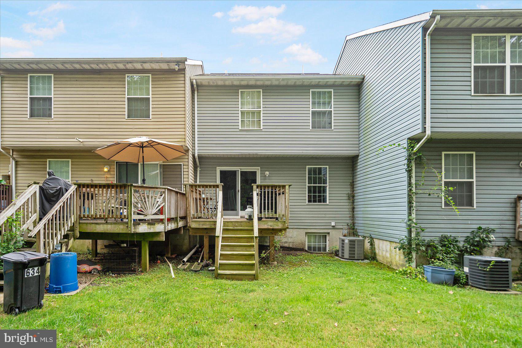 OXFORD LANDING - Residential