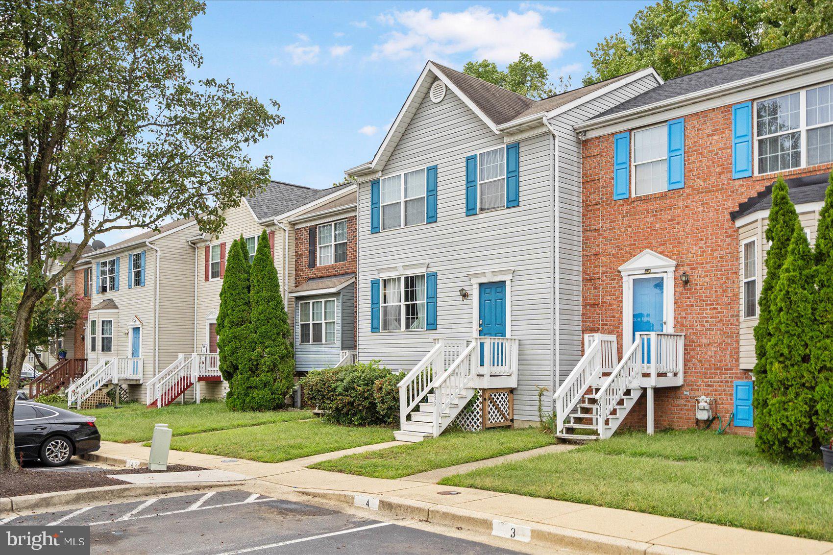 OXFORD LANDING - Residential