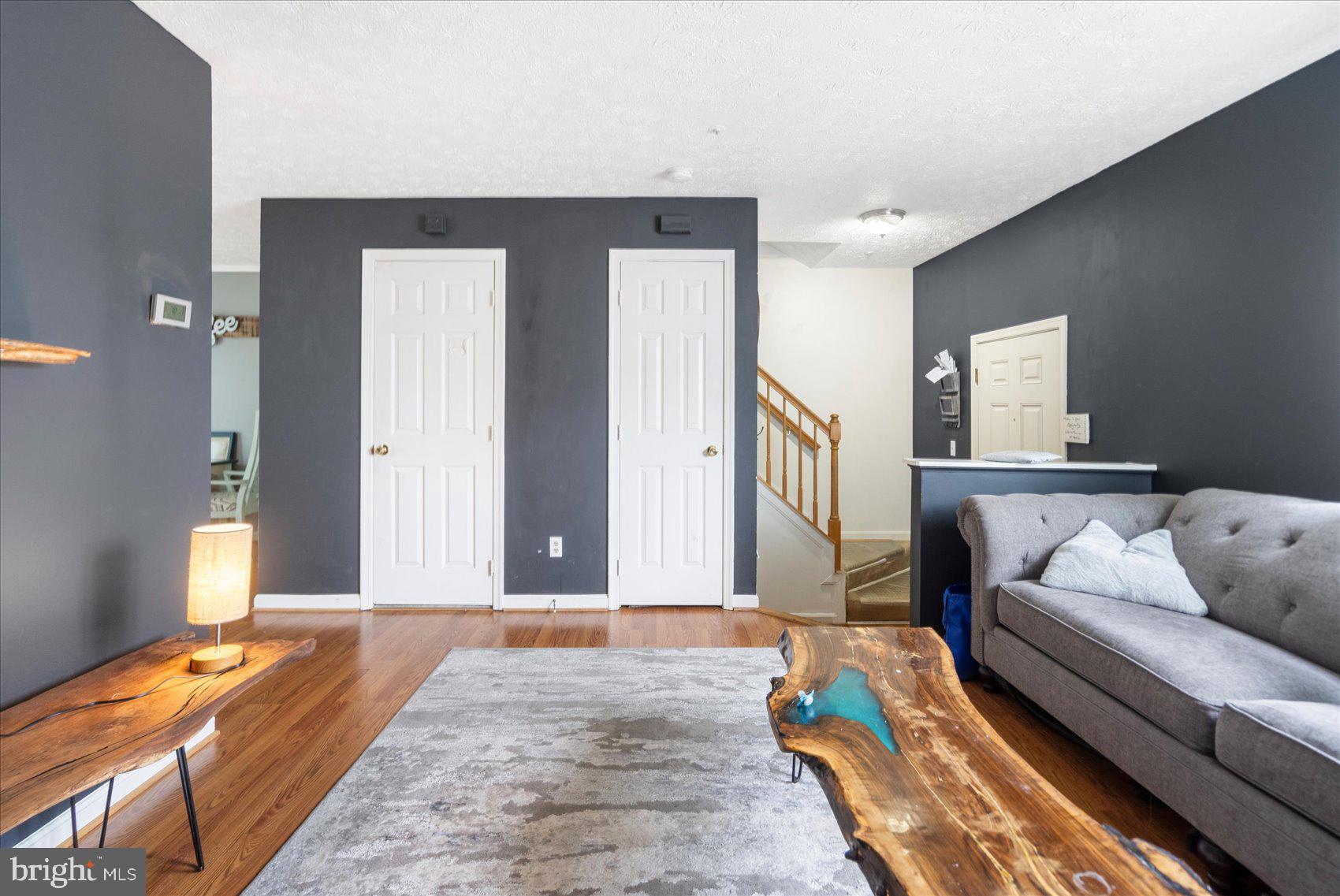 OXFORD LANDING - Residential