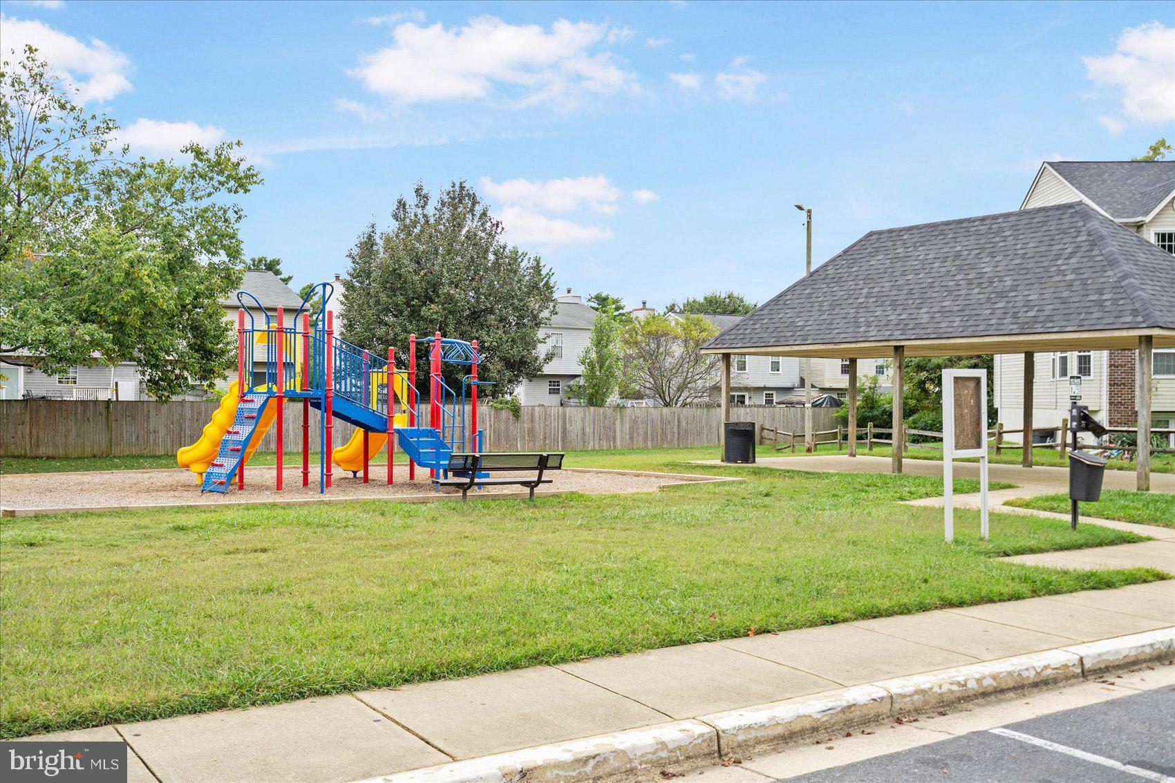 OXFORD LANDING - Residential