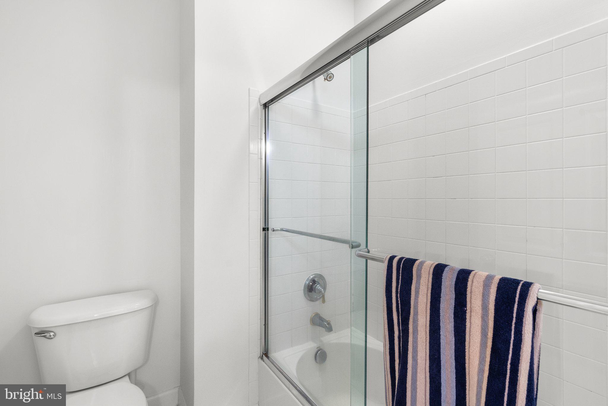 LAKELANDS - Residential