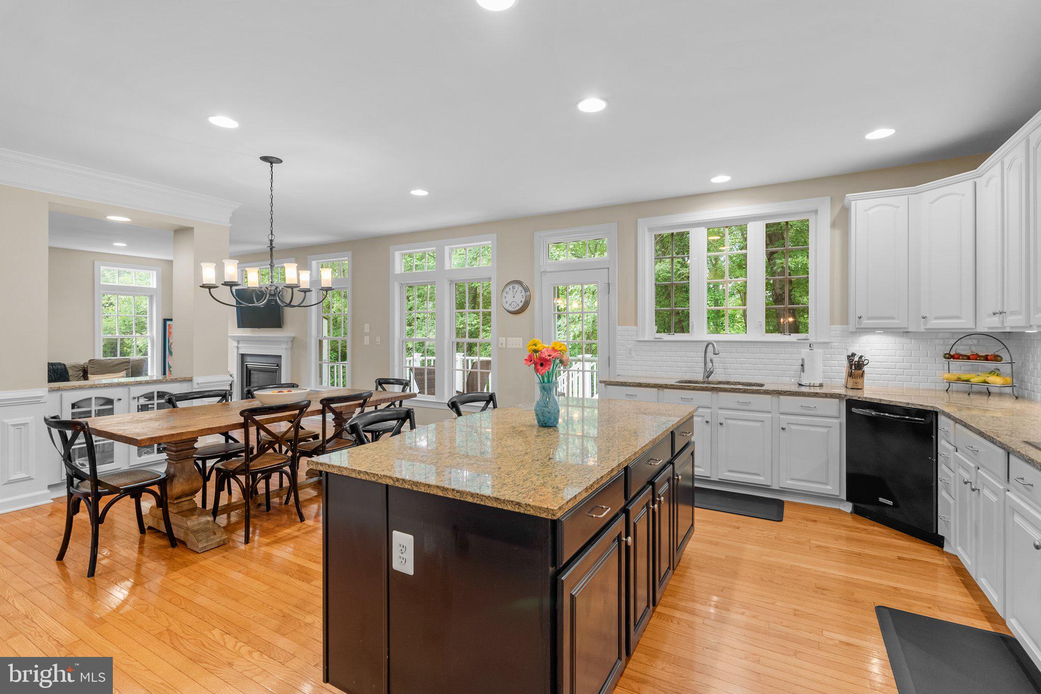 LAKELANDS - Residential