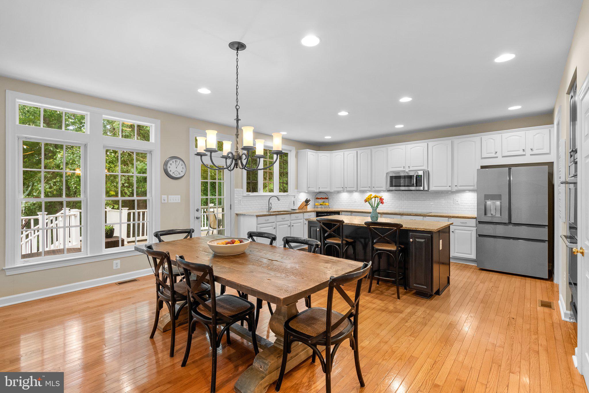 LAKELANDS - Residential