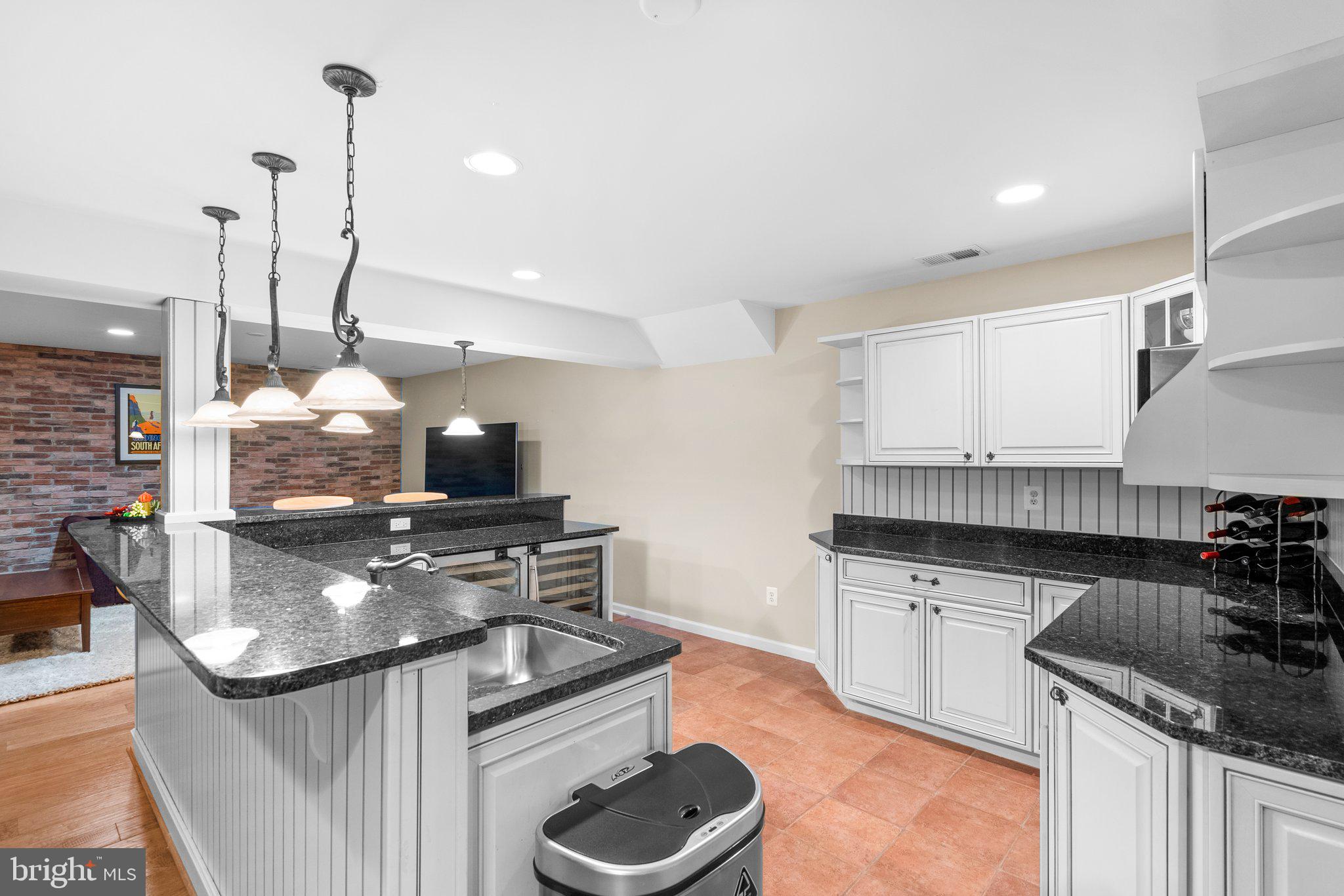 LAKELANDS - Residential