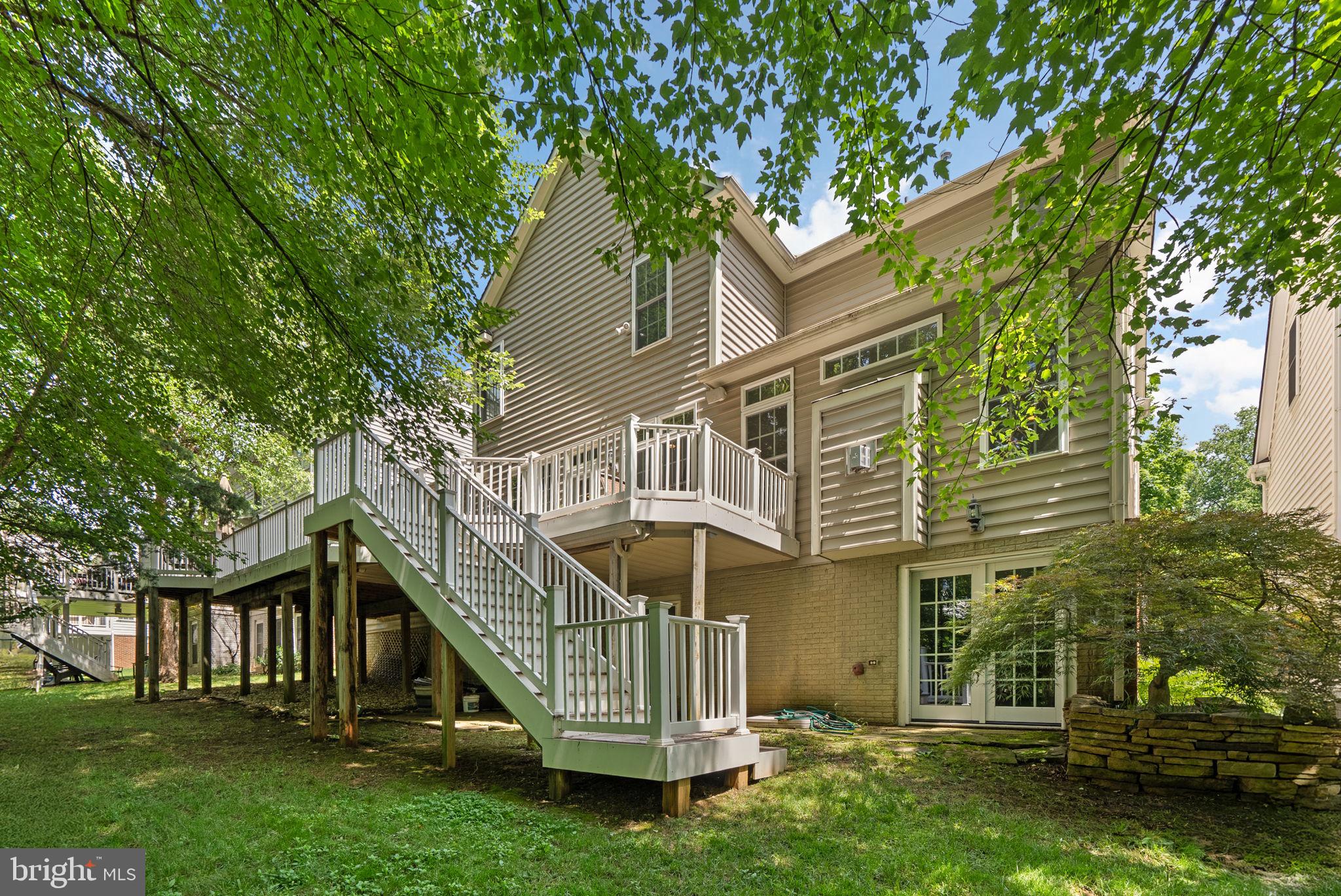 LAKELANDS - Residential