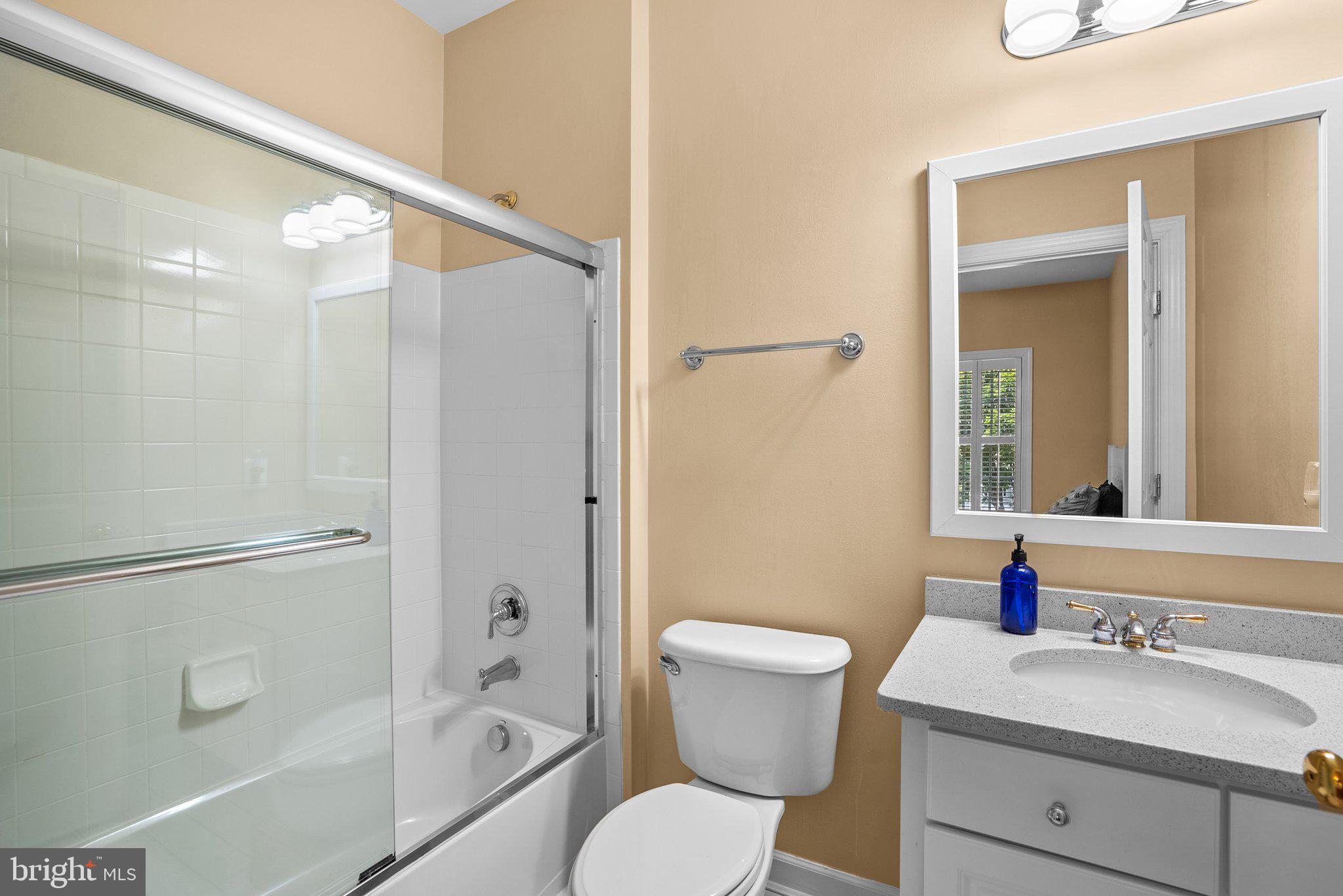 LAKELANDS - Residential