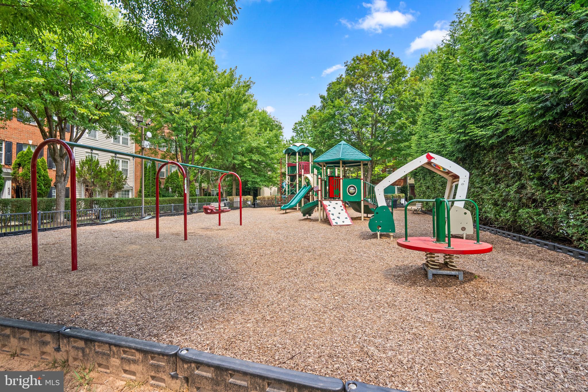 LAKELANDS - Residential