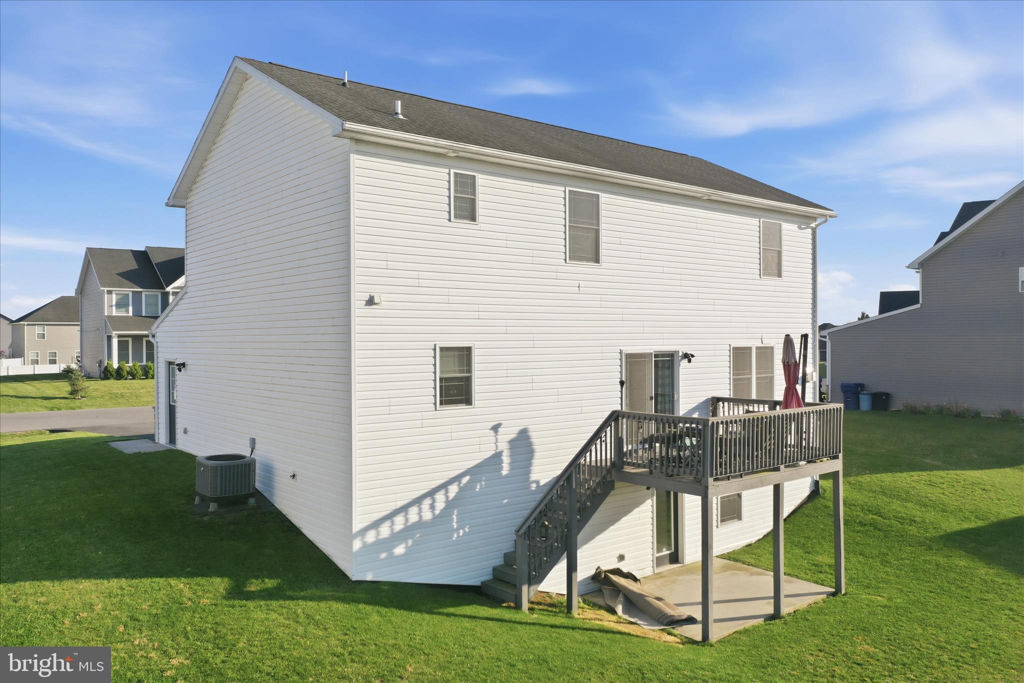 ROLLING HILLS - Residential