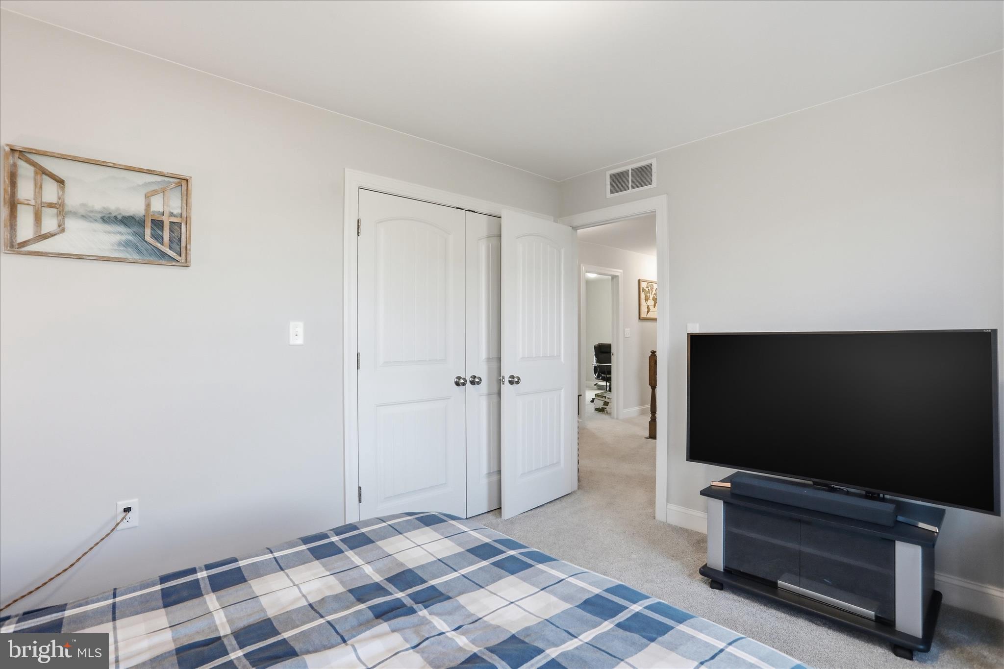 ROLLING HILLS - Residential